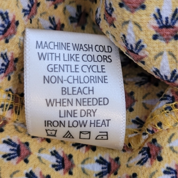 Max Studio Paperbag Shorts - Size L - Picture 11 of 11